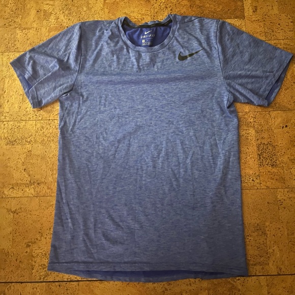 Nike dry-fit tee - Picture 2 of 4